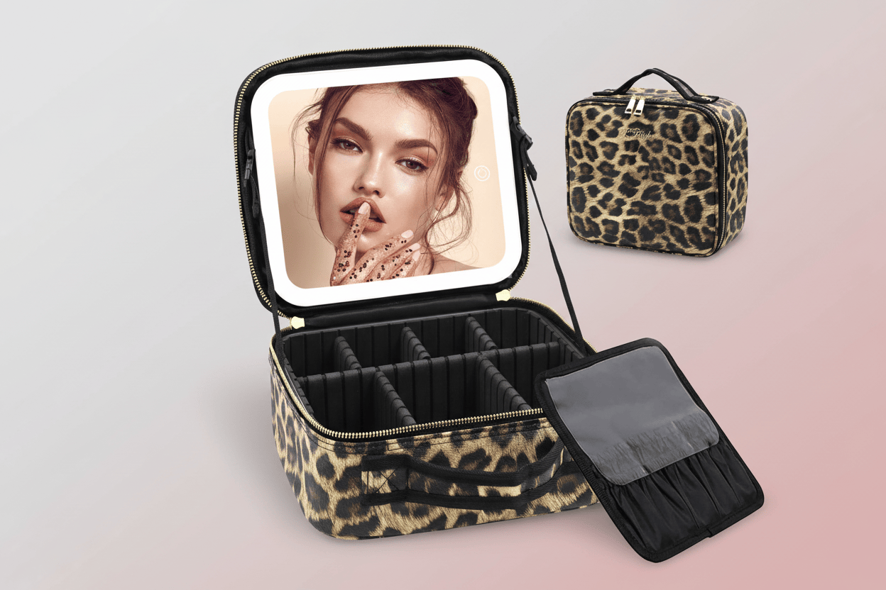 LuxeGlow Travel LED Cosmetic Bag Leopard print / Single pack